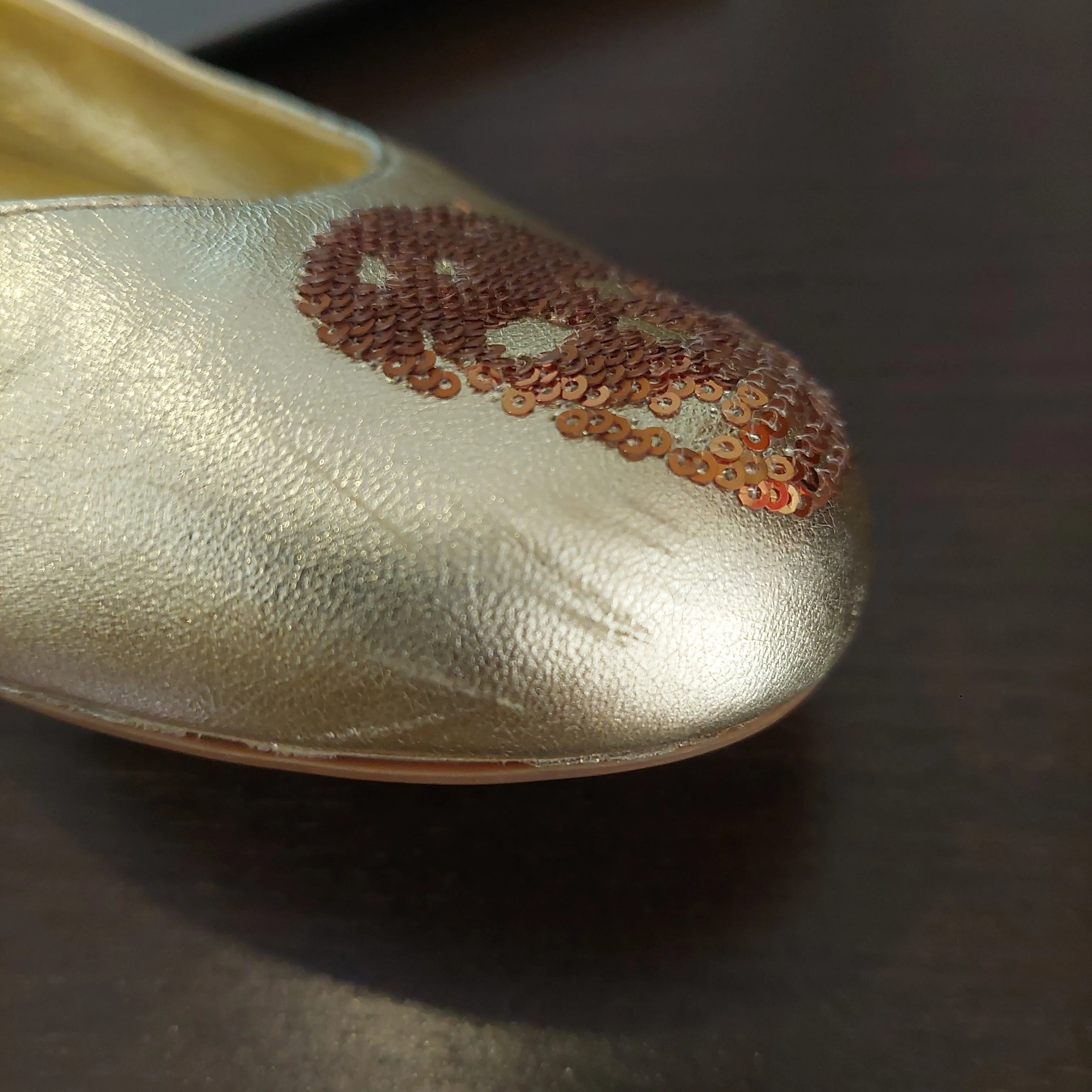 Alexander McQueen Gold Sequins Skull Ballet Flats | Pre Loved |