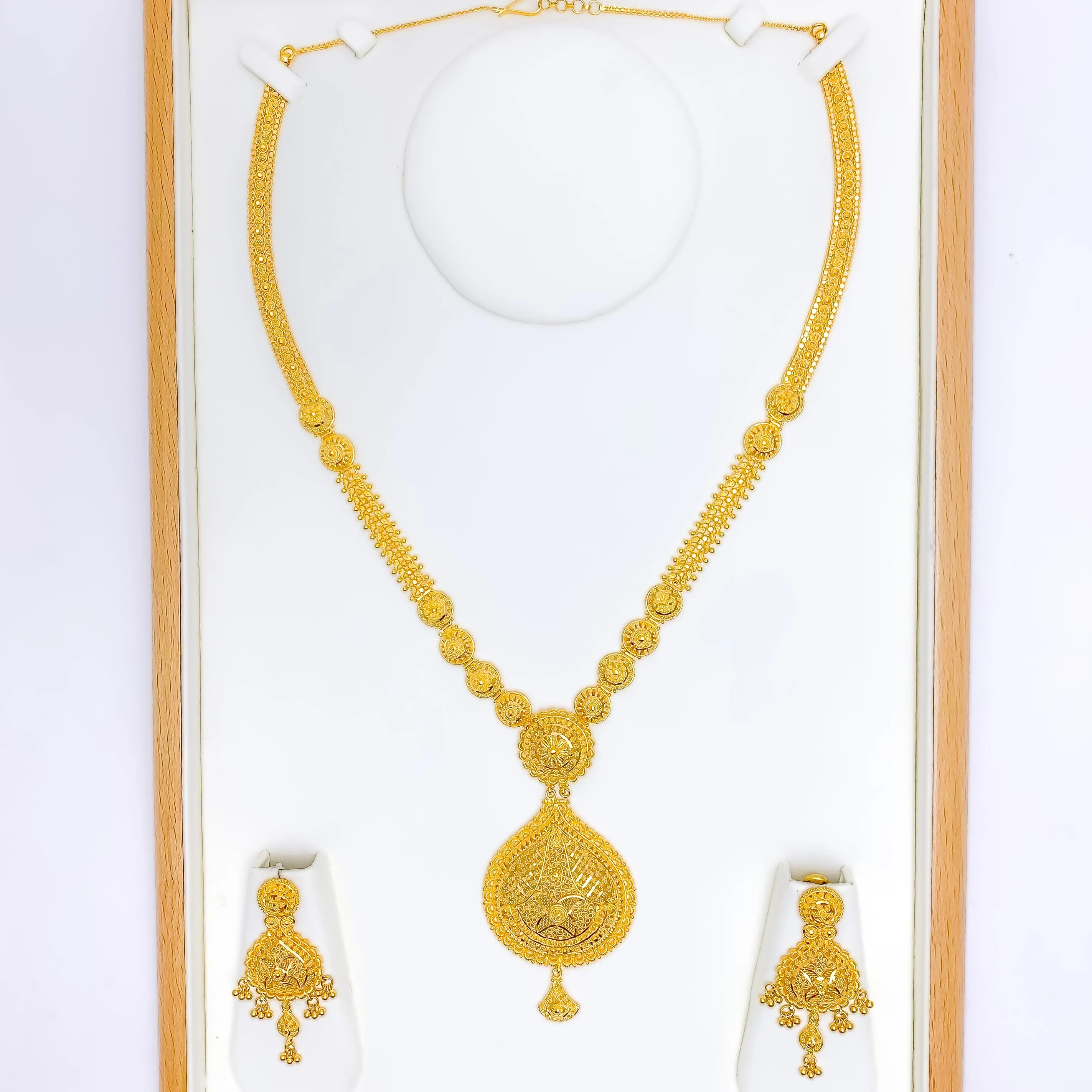 Attractive Filigree Long Drop Necklace Set