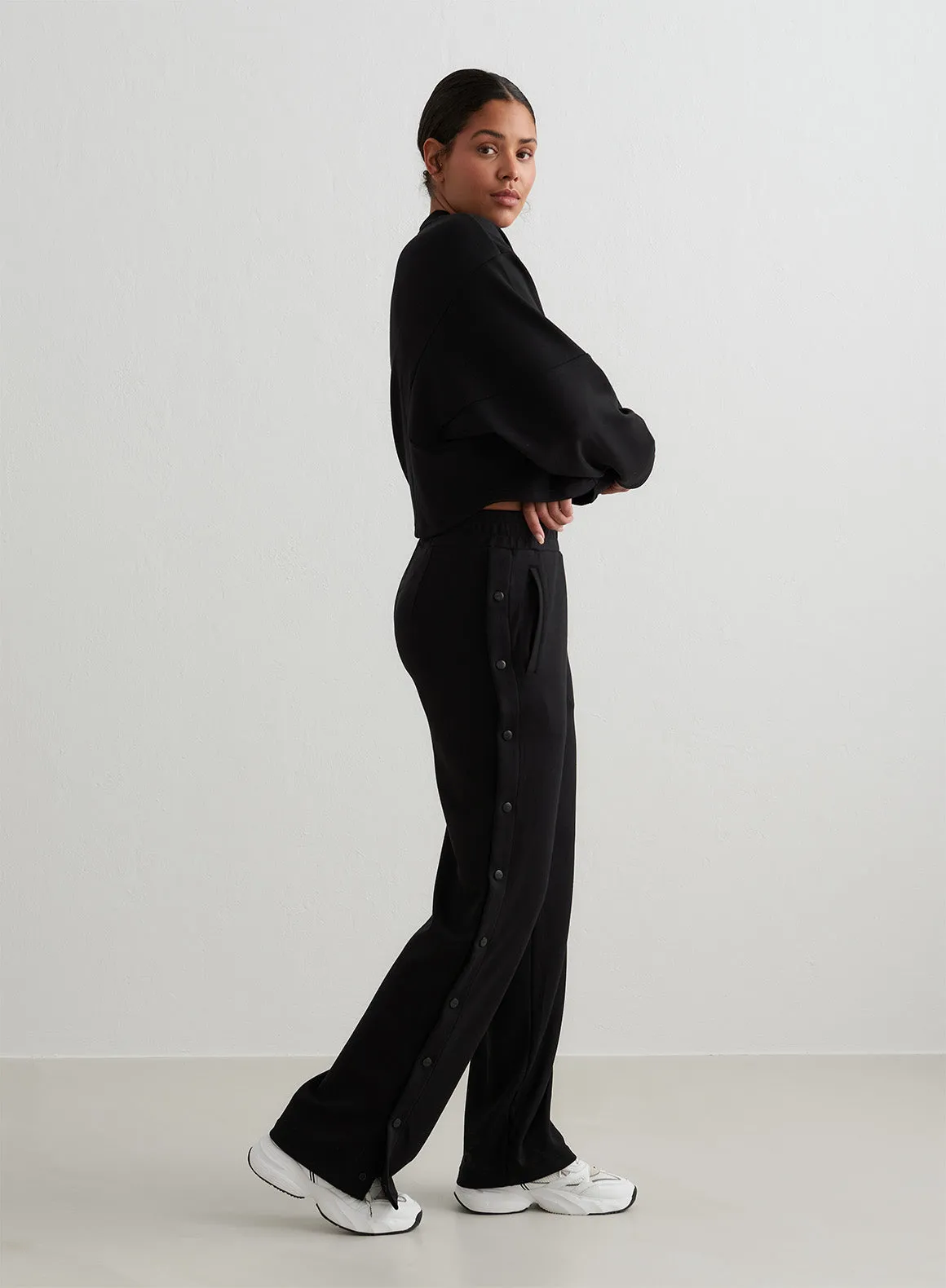 Black Comfy Buttoned Pants