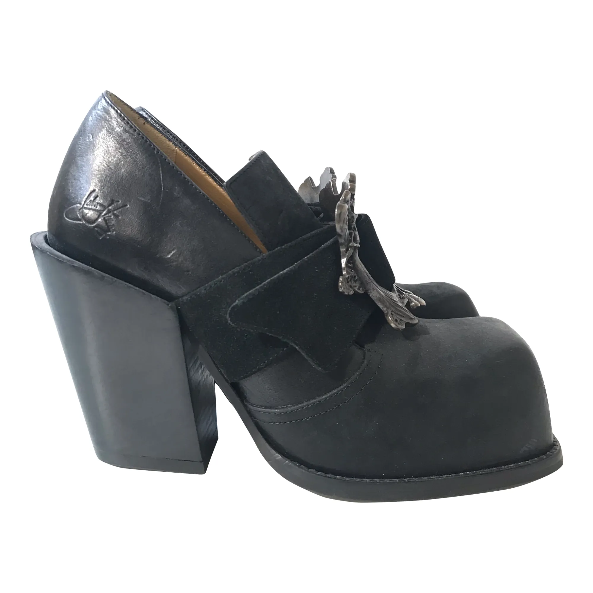 Black Pilgrim Chunk Heels